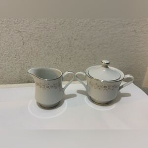 Maxam  Vintage Sugar Bowl & Creamer Set Japan CHG 800 Floral  Fine Porcelain
